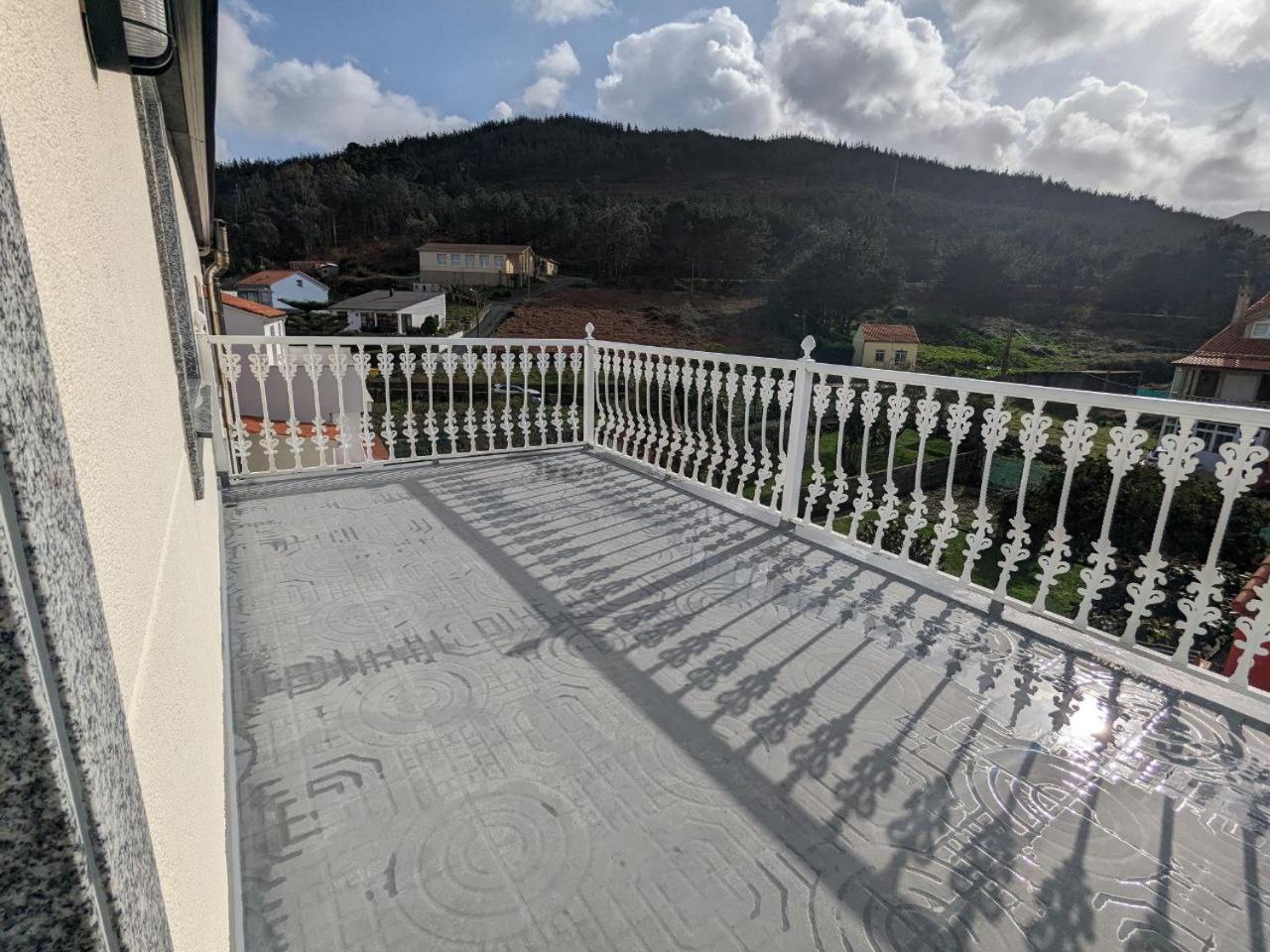 Vivienda Turistica Vacacional Maricarmen Hotel Arou Bagian luar foto