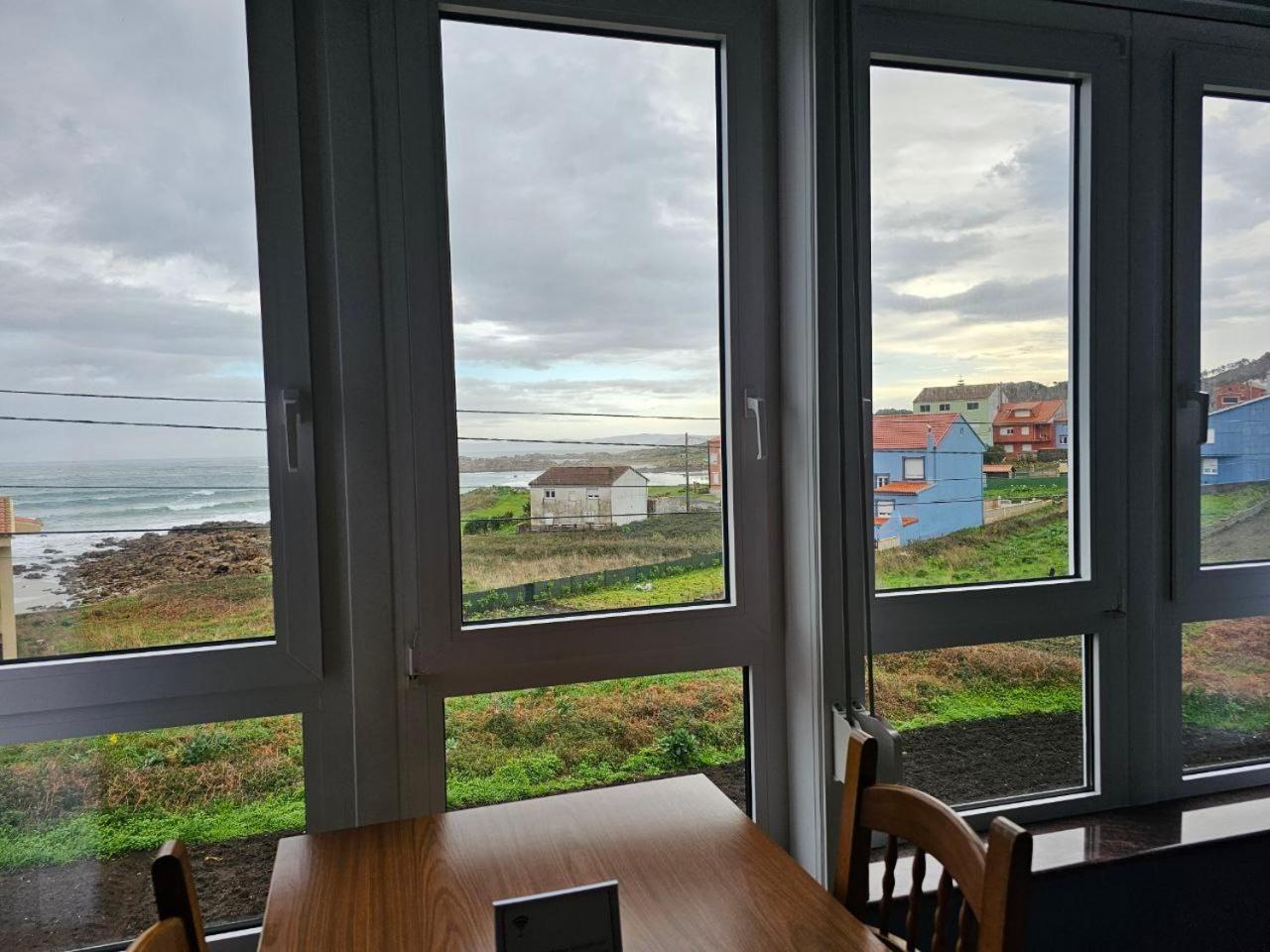 Vivienda Turistica Vacacional Maricarmen Hotel Arou Bagian luar foto