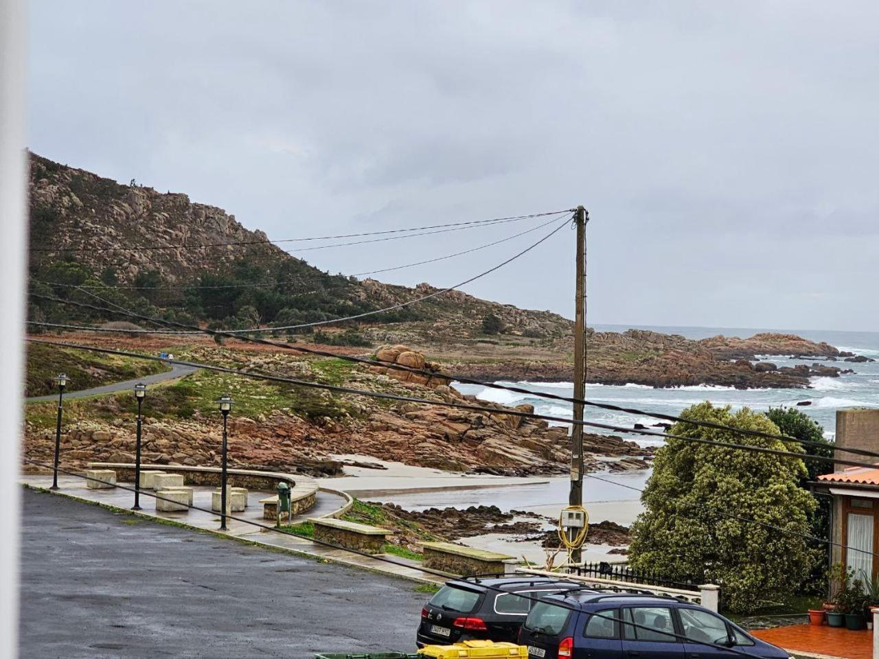 Vivienda Turistica Vacacional Maricarmen Hotel Arou Bagian luar foto
